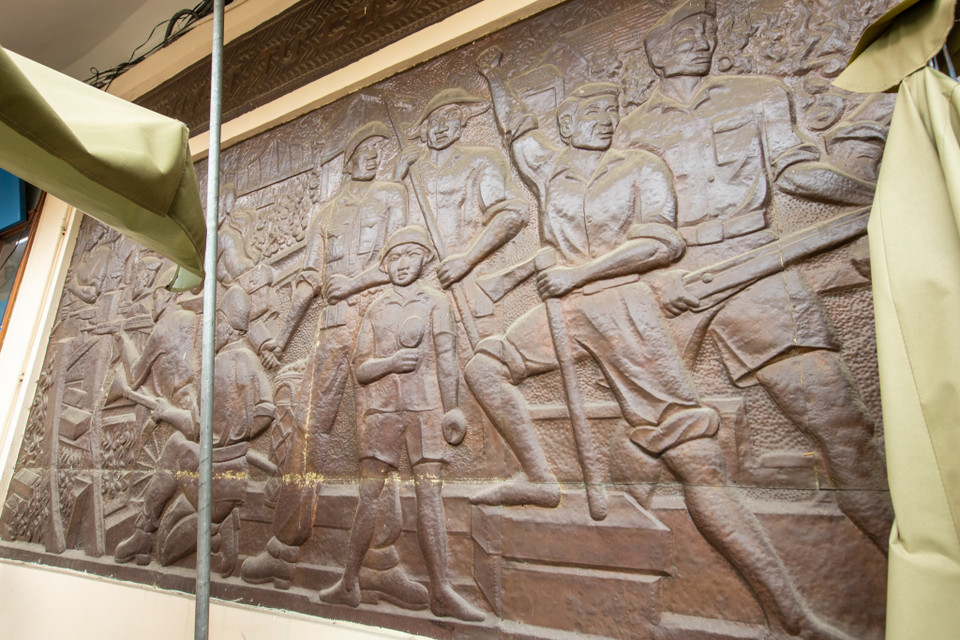 Ngày nay, sau 75 năm diễn ra trận chiến Hà Nội mùa đông năm 1946, chợ Đồng Xuân mang một diện mạo mới vừa hiện đại, vừa giữ được kiến trúc cổ kính. (Ảnh: Hoài Nam/Vietnam+)