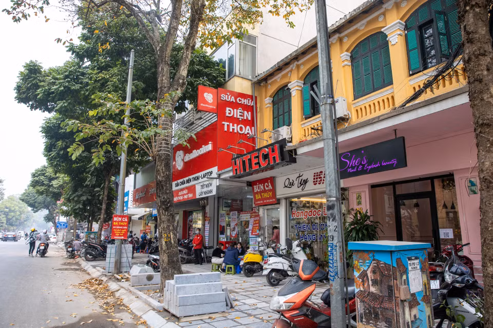 Đường Hàng Bài (quận Hoàn Kiếm, Hà Nội) ngày nay trở thành một trong những con phố sầm uất nhất Thủ đô. (Ảnh: Minh Sơn/Vietnam+)