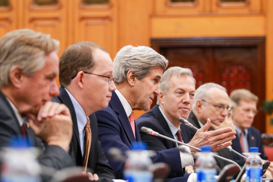 Từ năm 2013 đến nay, ông John Kerry đã đi khoảng 2,2 triệu km, nhiều hơn những người tiền nhiệm và đến thăm 91 quốc gia trong 585 ngày. (Ảnh: Minh Sơn/Vietnam+)