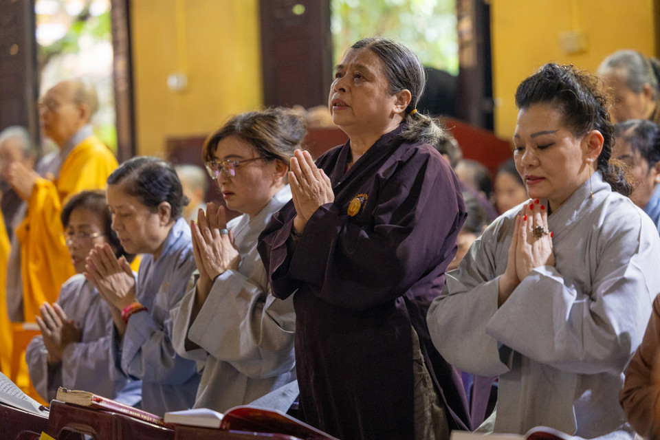 Hương án sẽ được yên vị tại chính điện của chùa Quán Sứ cho đến lúc lễ Quốc tang Tổng Bí thư Nguyễn Phú Trọng kết thúc. (Ảnh: Minh Sơn/Vietnam+)