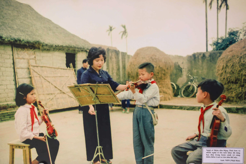 Nghệ sỹ Nhân dân Đặng Thái Sơn đã từng học tập trong hoàn cảnh gian khó như thế này. 