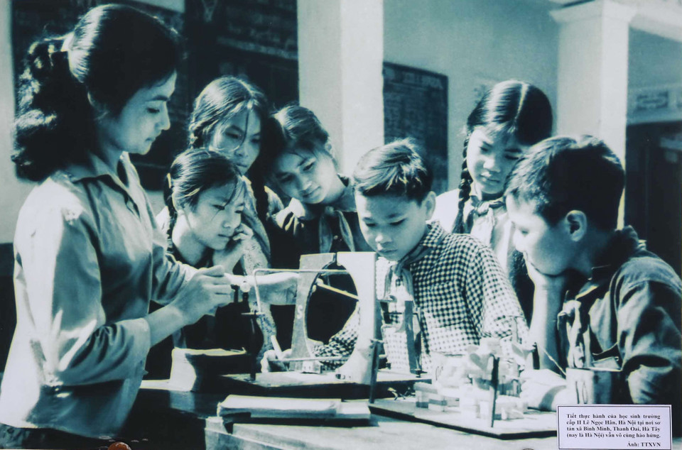 Trở về những năm tháng gian khó nhưng đầy nhiệt huyết.