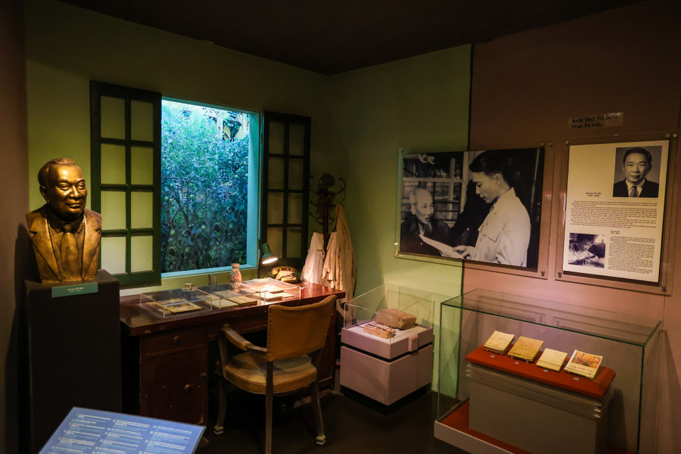 Phòng làm việc của nhà thơ Tố Hữu. (Ảnh: Minh Sơn/Vietnam+)