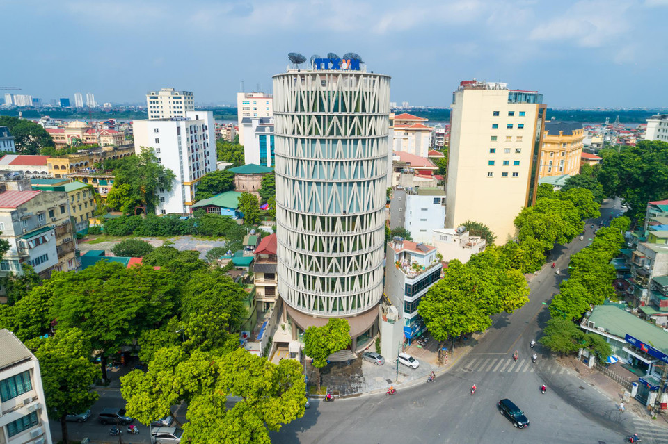 Trung tâm Truyền hình Thông tấn tọa lạc tại số 33 Lê Thánh Tông, Hà Nội. (Ảnh: Minh Sơn/Vietnam+)