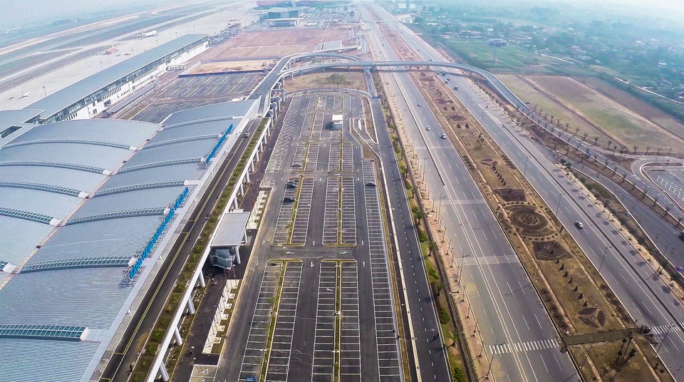 Bãi đỗ xe rộng hơn 40.000m2, có khu vực đỗ xe riêng dành cho người khuyết tật theo chuẩn quốc tế. (Ảnh: Minh Sơn–Hoàng Long/Vietnam+)