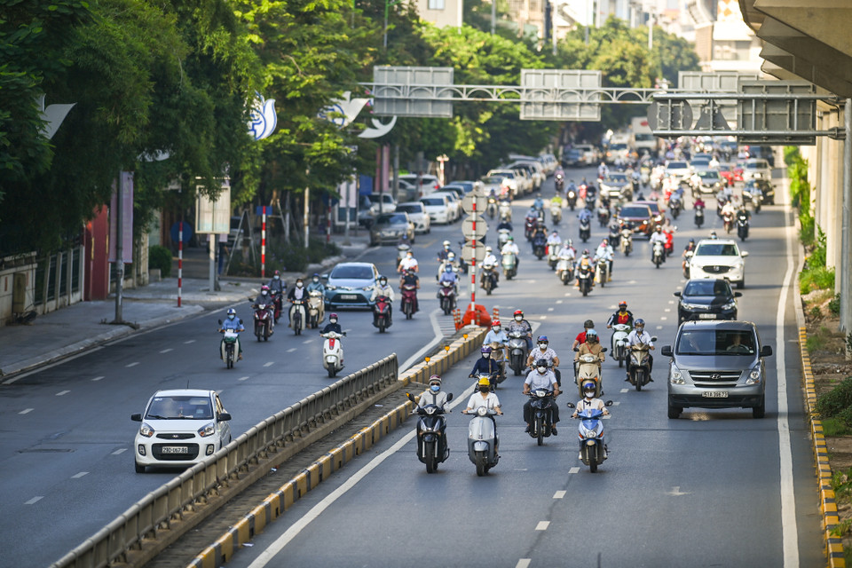 Ghi nhận tại tuyến đường Nguyễn Trãi (Thanh Xuân, Hà Nội) thời điểm 7 giờ sáng. (Ảnh: Minh Sơn/Vietnam+)