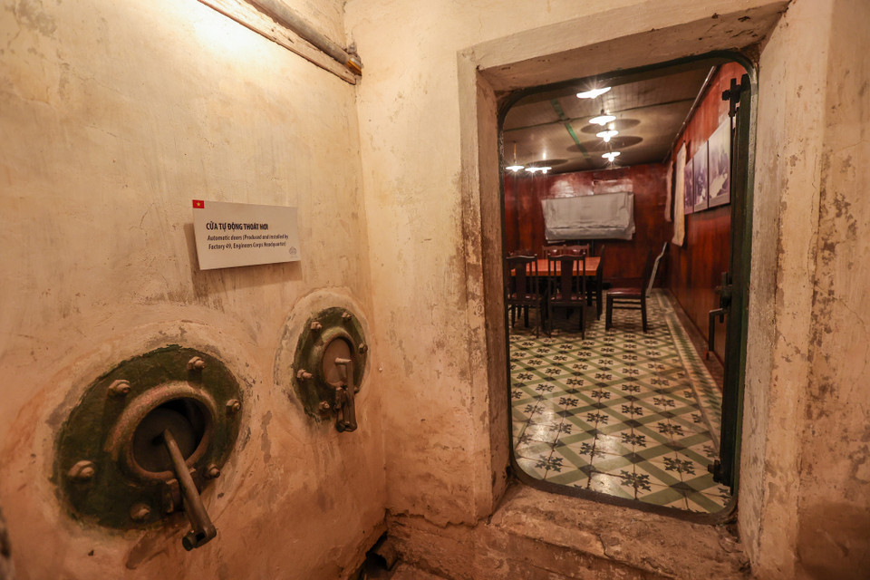 Hầm có thể chống được sức công phá của bom tấn và tên lửa không đối đất, trụ được qua một vụ tấn công nguyên tử, vũ khí hóa học,... (Ảnh: Minh Sơn/Vietnam+)