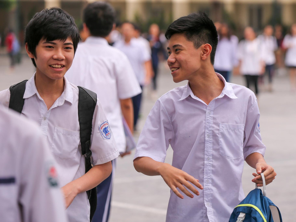 Sau khi kết thúc môn Toán 'khó nhằn' vào chiều qua, hai môn tiếng Anh và Lịch sử sáng nay lại là 'phao cứu sinh' theo đánh giá của các thí sinh. (Ảnh: Minh Sơn/Vietnam+)