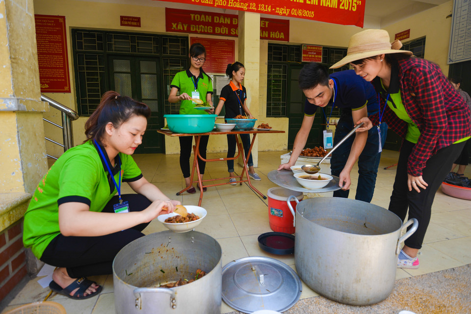 Hội sinh viên đồng hương đã lên kế hoạch đón tiếp và sắp xếp chỗ ở cho các sĩ tử về các khu trọ ngay gần địa điểm thi. (Ảnh: Minh Sơn/Vietnam+)