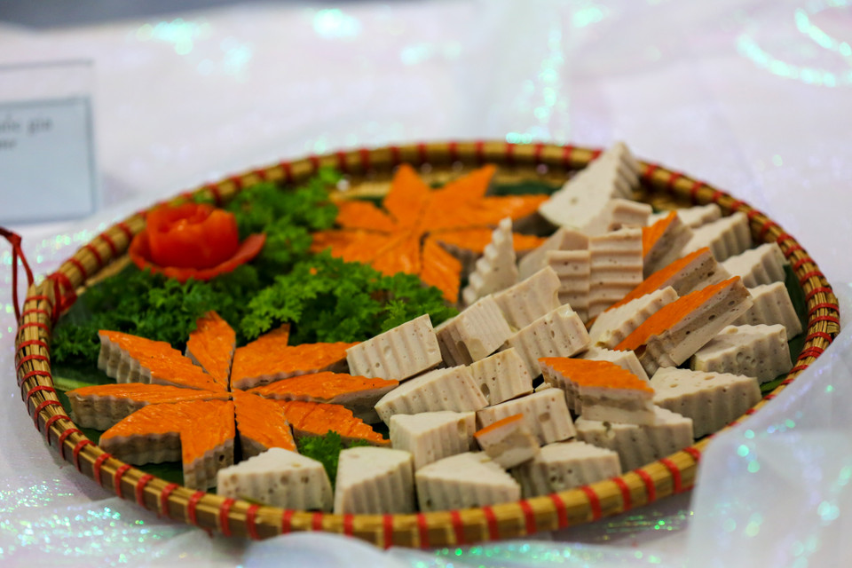 Món chả quế với hương vị khác lạ. (Ảnh: Minh Sơn/Vietnam+)