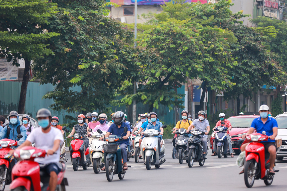 Đường Tây Sơn thời điểm 7 giờ 15 sáng 21/9. (Ảnh: PV/Vietnam+) 
