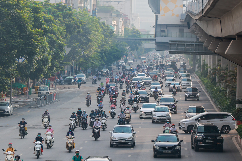 Sau ngày 21/9, thành phố không chia thành các vùng như trước đây mà chia khu vực xuất hiện nguy cơ để phòng, chống dịch hiệu quả chính vì vậy việc di chuyển giữa các quận nội đô dễ dàng hơn. (Ảnh: PV/Vietnam+)