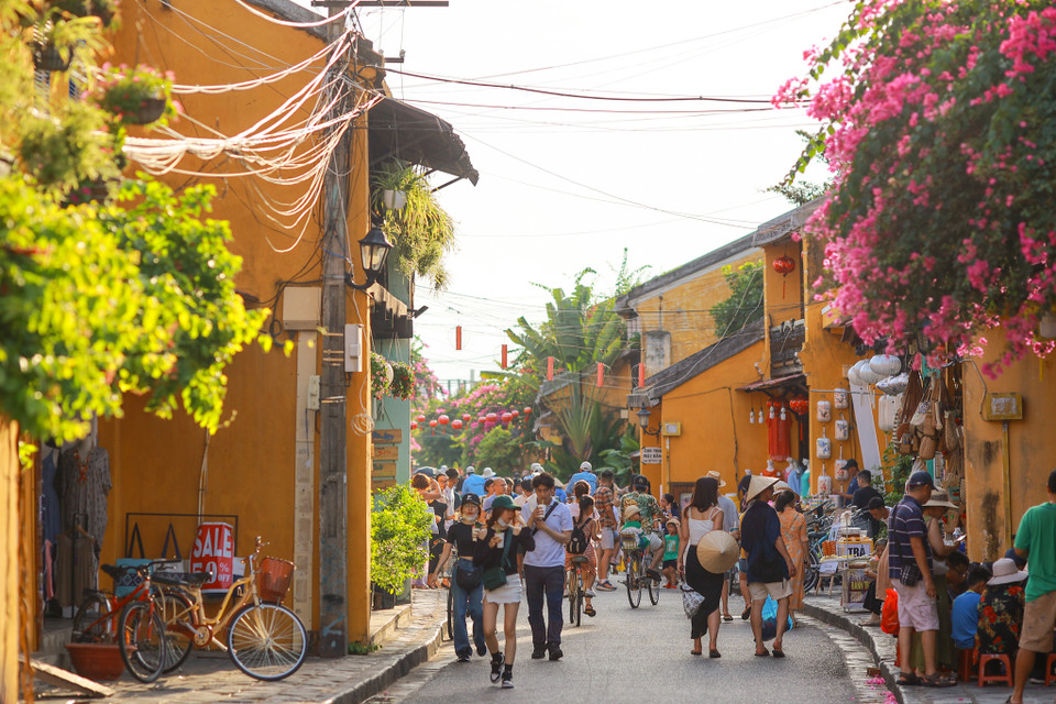 Một trong những điểm nhấn du lịch hàng đầu của Quảng Nam phải kể đến là Hội An, đặc biệt là khu phố cổ. (Ảnh: Minh Sơn/Vietnam+)