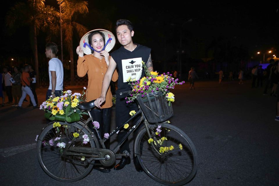 Những chiếc xe đạp được trang trí cầu kỳ. (Ảnh: PV/Vietnam+)