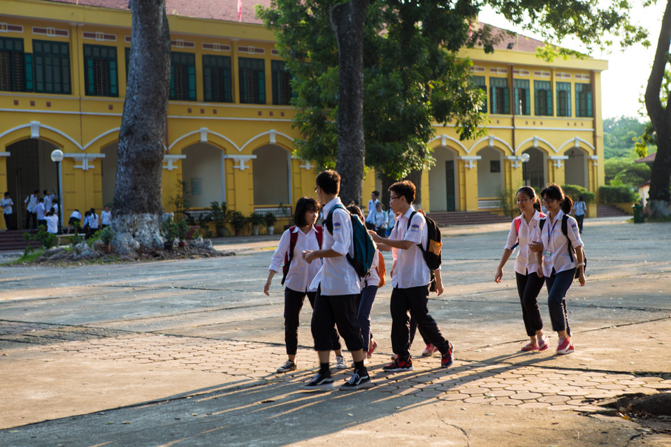 Rất nhiều thế hệ học trò tài năng, nổi tiếng xuất thân từ ngôi trường này. Trong đó có thể kể đến như cố Thủ tướng Phạm Văn Đồng, nhà thơ Xuân Diệu, họa sỹ Tô Ngọc Vân… (Ảnh: Minh Sơn/Vietnam+)