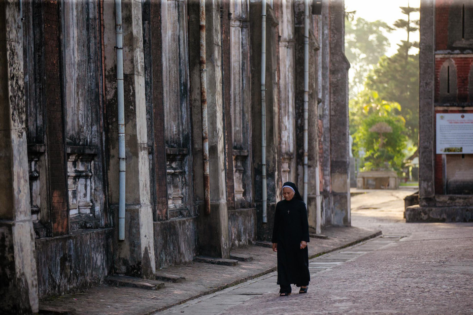 Sở Kiện cũng được vinh dự làm chiếc nôi nuôi nấng hai thánh từ đạo (linh mục Phê-rô Trương Văn Thi và thầy giảng Phê-rô Trương Văn Đường) và làm nơi cất giữ nhiều di tích thánh. (Ảnh: Minh Sơn/Vietnam+)