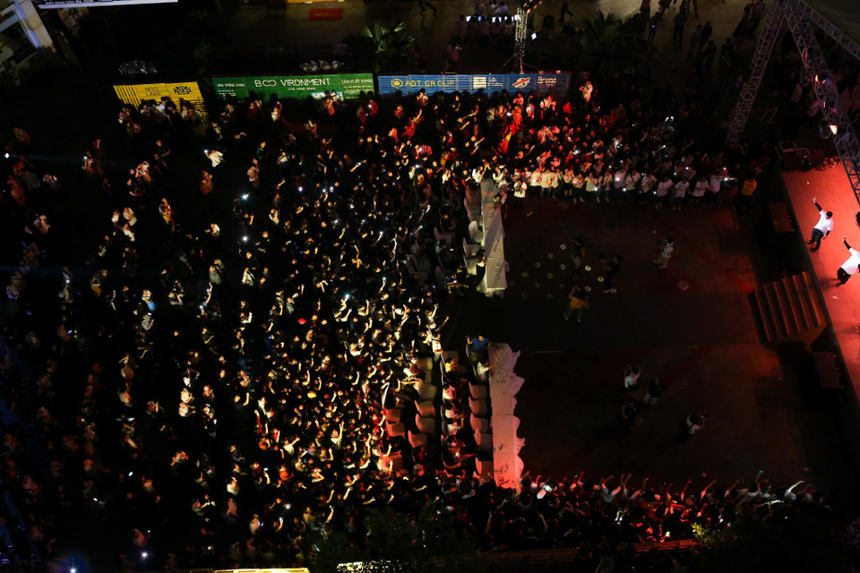 Trải qua 10 năm, Giờ Trái đất đã lan tỏa cảm hứng bảo vệ môi trường tới hàng triệu người trên thế giới. (Ảnh: Quang Sỹ/Vietnam+)