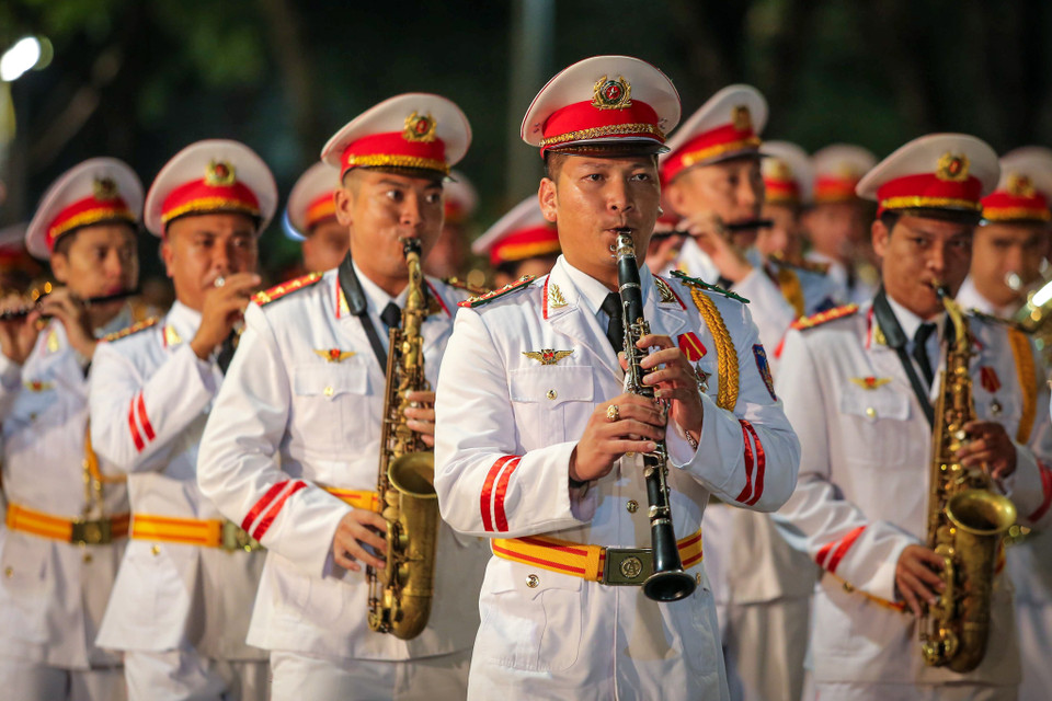Đây cũng là một món quà tinh thần được Bộ Công an gửi đến nhân dân Hà Nội nhân kỷ niệm 65 năm ngày Giải phóng Thủ đô. (Ảnh: Vietnam+)