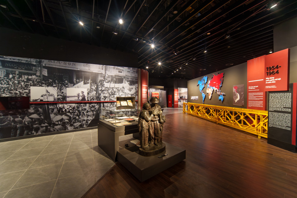 Hiện tại, bảo tàng đã hoàn thiện giai đoạn 1, đơn vị đang tiếp thu các ý kiến góp ý của chuyên gia, nhà khoa học, chỉnh lý và hoàn thiện phần trưng bày trước khi chính thức mở cửa với công chúng vào ngày 1/11/2024. (Ảnh: Minh Sơn/Vietnam+)