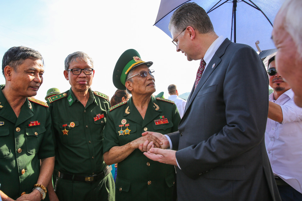 Trải qua hơn 55 năm, Cầu Hàm Rồng Thanh Hóa trở thành một chứng nhân lịch sử, một địa danh tham quan nổi tiếng của Thành phố Thanh Hóa. (Ảnh: Minh Sơn/Vietnam+)