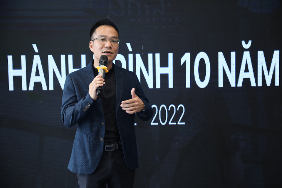 Ông Nguyễn Thế Kha, Giám đốc ngành hàng Viễn thông Di động của FPT Retail chia sẻ, cuộc thi hứa hẹn sẽ là sân chơi thú vị dành cho các bạn trẻ yêu thích vẽ tranh bằng các thiết bị công nghệ hiện đại. (Ảnh: Minh Sơn/Vietnam+)