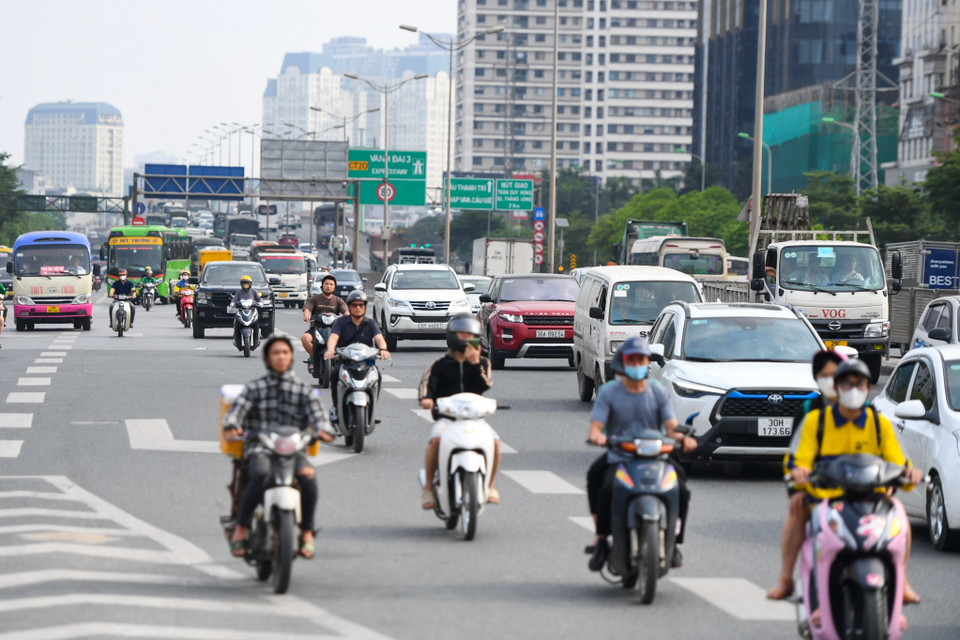 Dịp nghỉ lễ 30/4 và 1/5 năm nay trùng với ngày nghỉ Giỗ Tổ Hùng Vương 10/3 Âm lịch nên người lao động trên cả nước được nghỉ lễ kéo dài 5 ngày. (Ảnh: Tá Hiển/Vietnam+)
