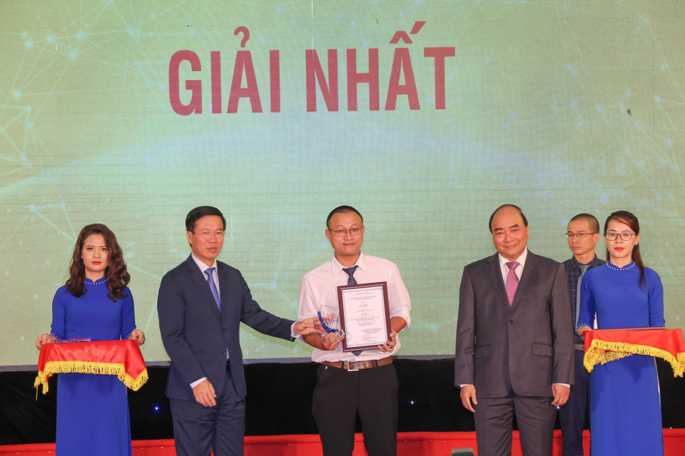 Tại Giải thưởng toàn quốc về thông tin đối ngoại 2018, Báo Điện tử VietnamPlus giành giải Nhất với chùm bài 'Họ hy sinh cho nước bạn hồi sinh.'(Ảnh: Minh Sơn/Vietnam+)