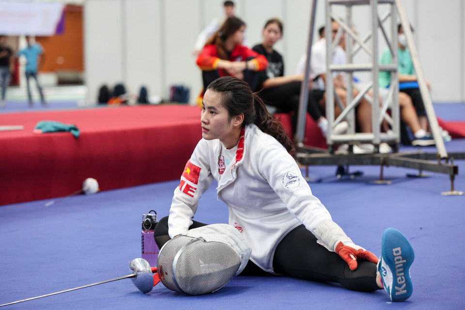 Theo Huấn luyện viên trưởng Đội tuyển Đấu kiếm Quốc gia Phạm Anh Tuấn, trong hơn 2 năm qua, do ảnh hưởng của dịch COVID-19, nhưng cả đội đều nỗ lực giữ và đảm bảo được thể trạng tốt nhất, không bị cản trở bởi dịch bệnh. (Ảnh: Minh Sơn/Vietnam+)