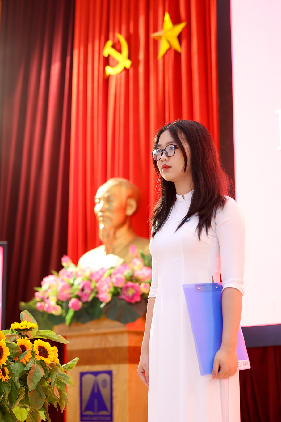 Trong thời gian học tập tại trường, Thu Ngân là một học sinh đạt được nhiều thành tích xuất sắc trong học tập cũng như các hoạt động ngoại khóa. (Ảnh: Minh Sơn/Vietnam+)