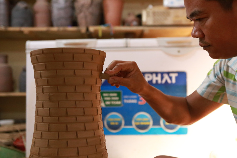 Mỗi sản phẩm là một tác phẩm nghệ thuật khác nhau. (Ảnh: PV/Vietnam+)