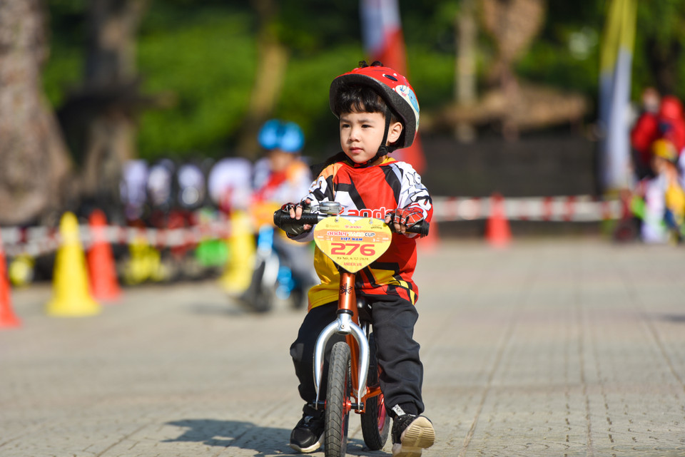 Địa điểm tổ chức cuộc thi thường là những công viên rộng rãi, có khu vực riêng để cho các bé tranh tài. (Ảnh: PV/Vietnam+)