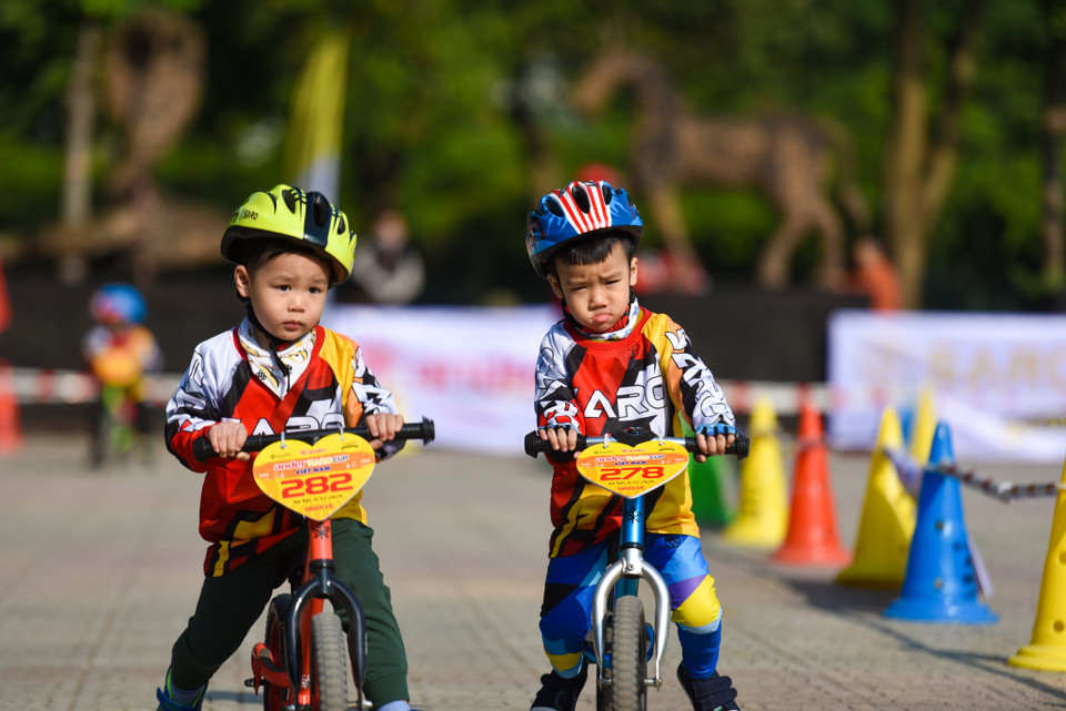 Không chỉ đua tài, cuộc thi cũng là nơi các bạn nhỏ được làm quen với bạn bè mới, được thử thách vượt qua chính mình. (Ảnh: PV/Vietnam+)