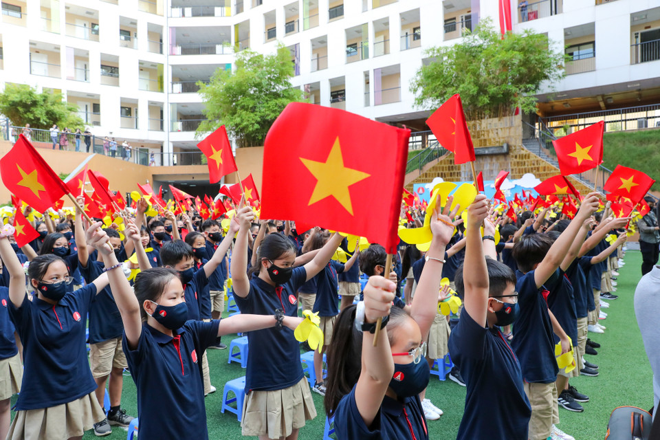 Buổi lễ khai giảng được diễn ra một cách nhanh chóng trong vòng 30 phút. (Ảnh: Minh Sơn/Vietnam+) 