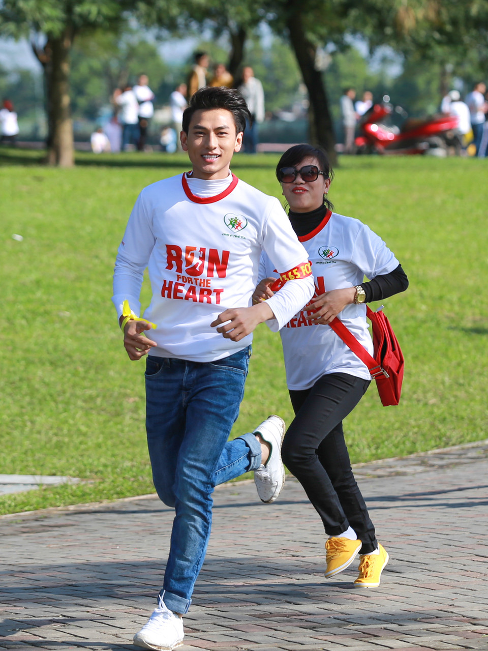 Chính vì vậy chương trình ‘Chạy vì trái tim 2015’ đã được tổ chức nhằm vận động các nhà hảo tâm, những người dân quan tâm đến trẻ em bị bệnh tim bẩm sinh. (Ảnh: Minh Sơn/Vietnam+)