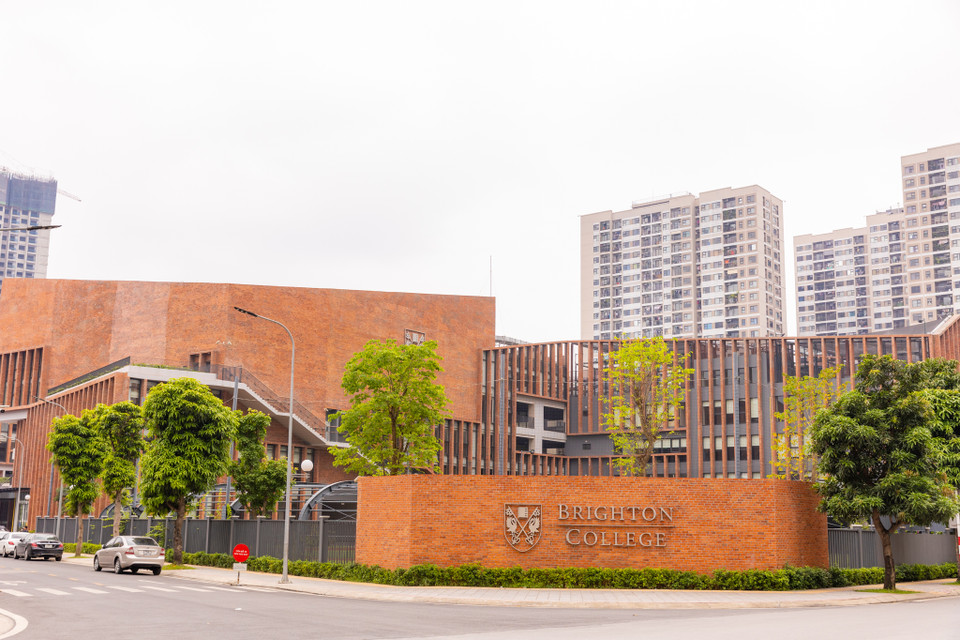Trường Brighton College Vietnam là cơ sở thứ 7 của Brighton College - ngôi trường tư thục đầu tiên tại xứ Sussex của Vương quốc Anh, có lịch sử gần 200 năm tuổi và là hệ thống giáo dục phổ thông uy tín, danh giá nhất của xứ sở sương mù. (Ảnh: Minh Sơn/Vietnam+)