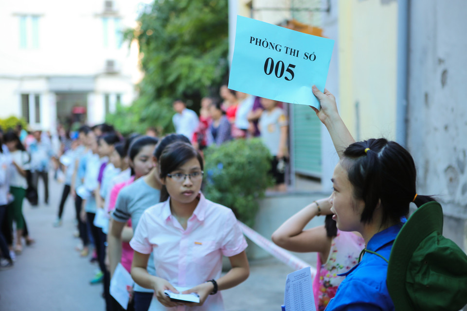 Theo số liệu thống kê của trường, đợt thi này có sự tham gia của 43.350 thí sinh. Các thí sinh sẽ dự thi tại 9 cụm thi gồm Hà Nội (ba cụm), Nam Định, Hải Phòng, Nghệ An, Thanh Hoá, Thái Nguyên và Đà Nẵng với tổng số 21 điểm thi. (Ảnh: Minh Sơn/Vietnam+)