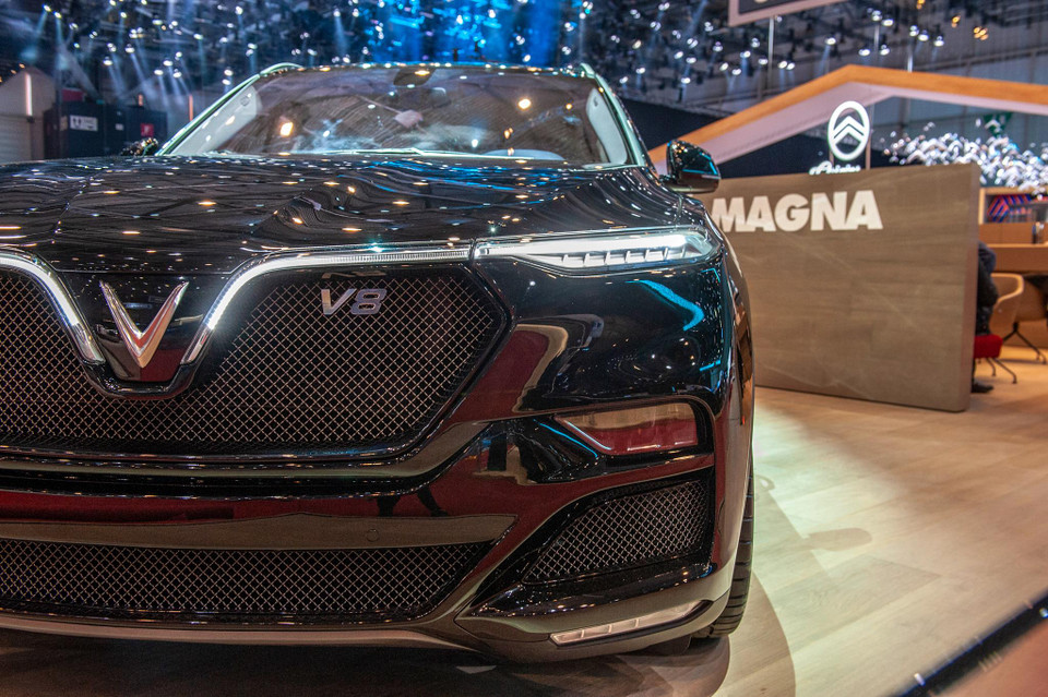 VinFast Lux V8 được phát triển từ nguyên mẫu là chiếc SUV Lux SA2.0 nhưng vượt trội toàn diện cả về hình thức bên ngoài lẫn các thông số kỹ thuật bên trong. (Nguồn: VinFast)