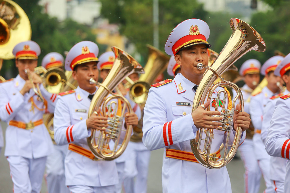 Chương trình biểu diễn đặc sắc của các Đoàn nhạc sđã mang đến một Nhạc hội đa sắc màu với các màn biểu diễn chuyên nghiệp, hấp dẫn. (Ảnh: Minh Sơn/Vietnam+)