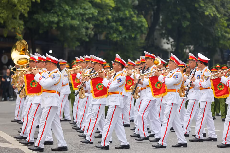 Khán giả đến với Nhạc hội không chỉ được thưởng thức các tác phẩm âm nhạc của Việt Nam mà còn có các tác phẩm của nhiều nước khác do các nghệ sĩ – cảnh sát của nhiều quốc gia biểu diễn. (Ảnh: Minh Sơn/Vietnam+)