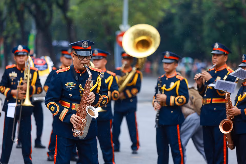 Đội kèn đến từ lực lượng cảnh sát Philippines. (Ảnh: Minh Sơn/Vietnam+)