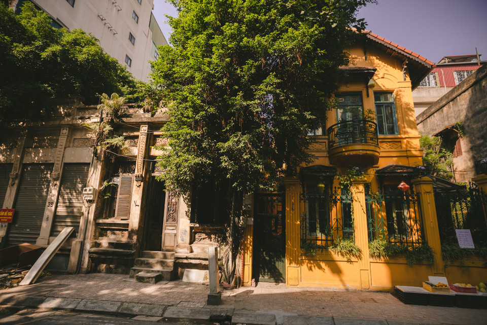 Có những con phố với những căn nhà cổ chỉ cần giơ máy ảnh lên, du khách có thể lưu lại cho mình những hình ảnh tuyệt đẹp. (Ảnh: Minh Sơn/Vietnam+)