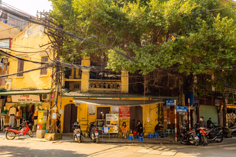 Chẳng biết tự bao giờ, chúng đã trở thành một phần tất yếu khiến người ta không thể không nhớ thương. (Ảnh: Minh Sơn/Vietnam+)