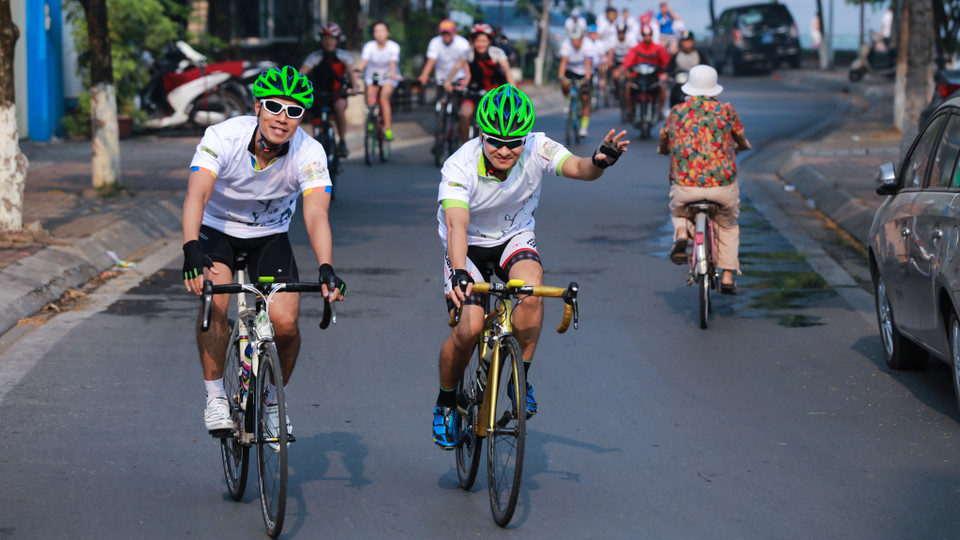 Lộ trình đạp xe của ngài Đại sứ Mỹ bắt đầu từ chợ Hàng Da (Hoàn Kiếm) đến Công viên Nguyễn Hoàng Tôn (Tây Hồ, Hà Nội). (Ảnh: Minh Sơn/Vietnam+)