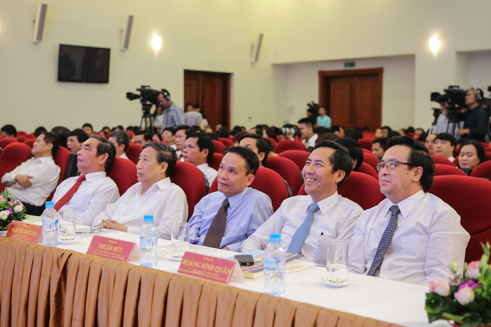 Ông Lê Hồng Anh, Ủy viên Bộ Chính trị, Thường trực Ban Bí thư tham dự buổi lễ cùng lãnh đạo một số ban, bộ, ngành trung ương. (Ảnh: Minh Sơn/Vietnam+)