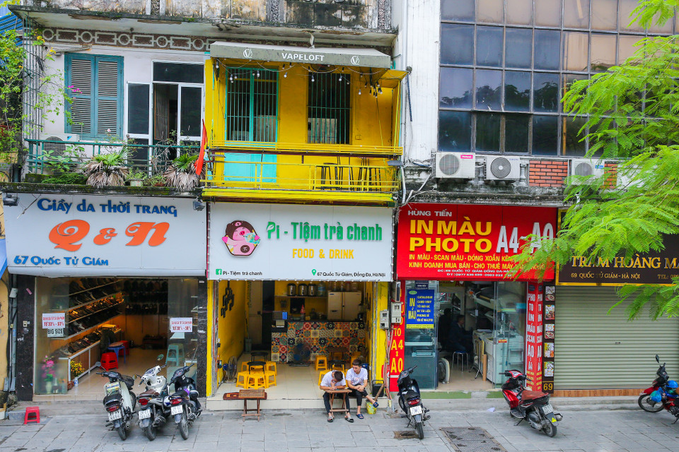 Từ trên cao, du khách cũng có thể cảm nhận một nhịp sống rất riêng của Hà Thành. (Ảnh: Minh Sơn/Vietnam+)