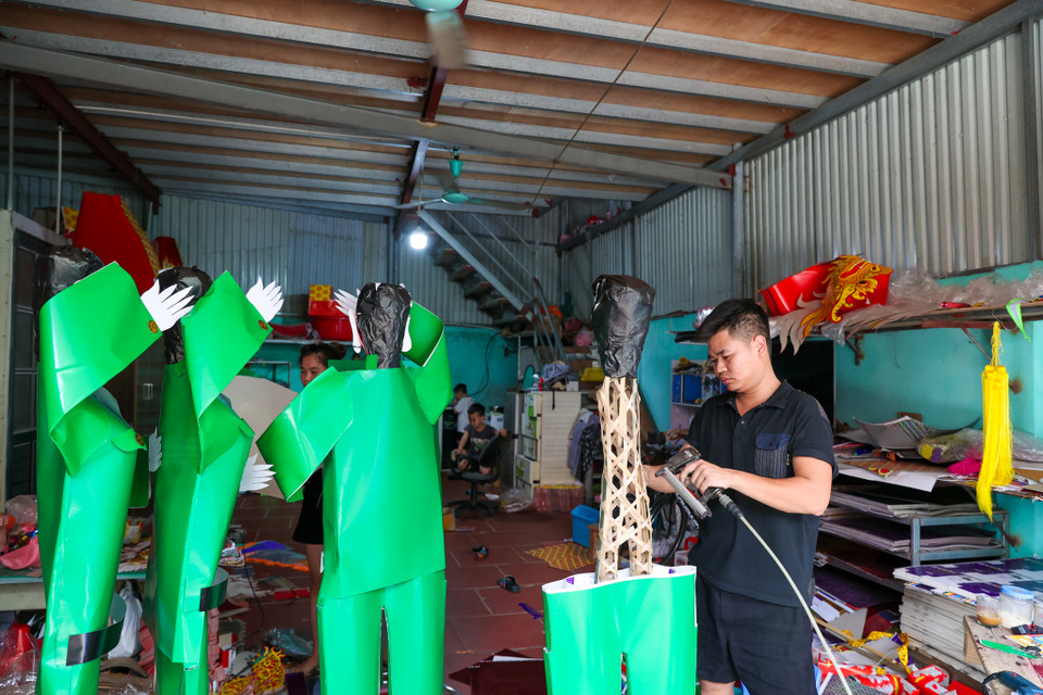 Các hộ sản xuất đều rơi vào tình trạng trầm lắng. (Ảnh: Minh Sơn/Vietnam+)