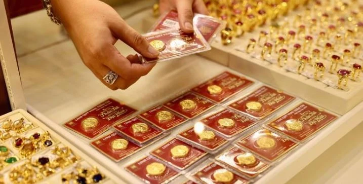 Giá vàng trong nước giảm mạnh về mốc 16,75 triệu đồng mỗi lượng