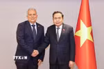 Chủ tịch Quốc hội Trần Thanh Mẫn tiếp Lãnh sự danh dự Việt Nam tại Istanbul Ali Tezolmez. (Ảnh: Doãn Tấn/TTXVN)