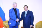 Thủ tướng Phạm Minh Chính tiếp ông Vladimir Yevtushenkov - Nhà sáng lập Công ty Cổ phần đại chúng AFK Sistema, Nga. (Ảnh: Dương Giang/TTXVN)