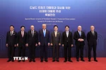 Chủ tịch nước Lương Cường, Tổng thống Hàn Quốc Lee Jae Myung và lãnh đạo các nền kinh tế chụp ảnh chung. (Ảnh: Lâm Khánh/TTXVN)